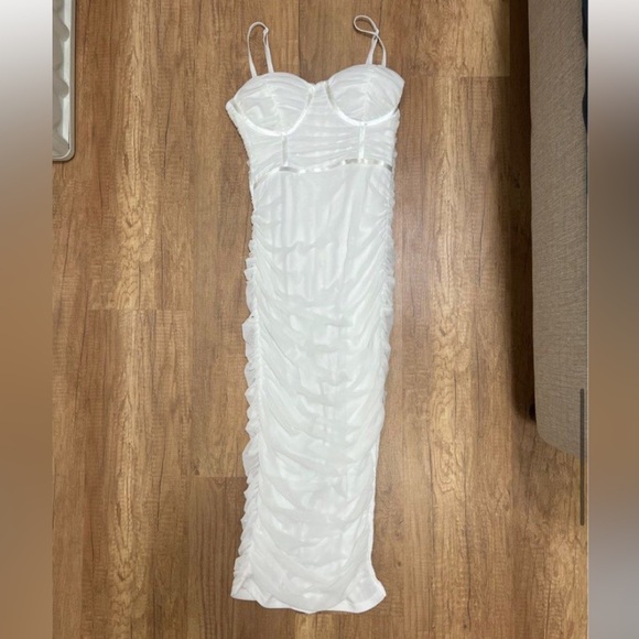 Privy White Dress - Picture 3 of 7